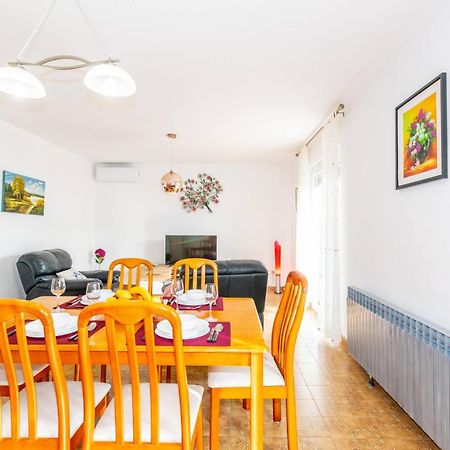 Family House With 2 Apartments - Irma Medulin Exterior foto